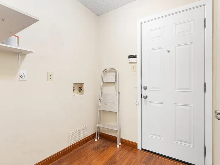 9929 Village Briar — Photo 20