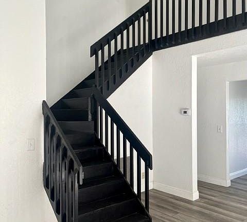 3rd image of 44 Tara Lakes Dr E