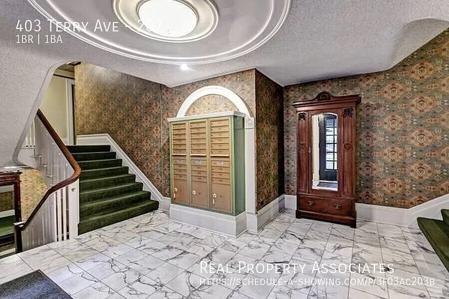 403 Terry Ave #207
