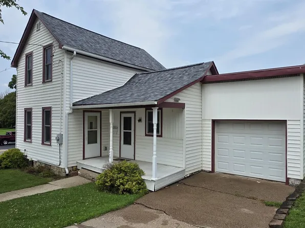 245 Walnut St, Lancaster, WI 53813