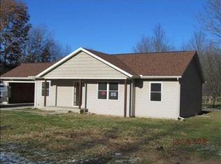 16100 N Peninsula Dr, Cassopolis, MI 49031