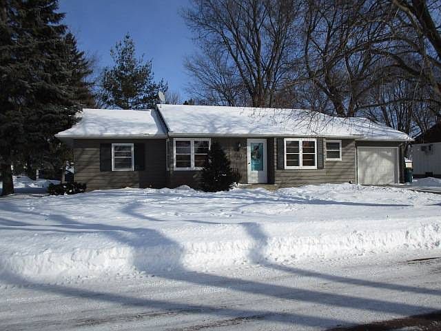1st image of 106 12th St N