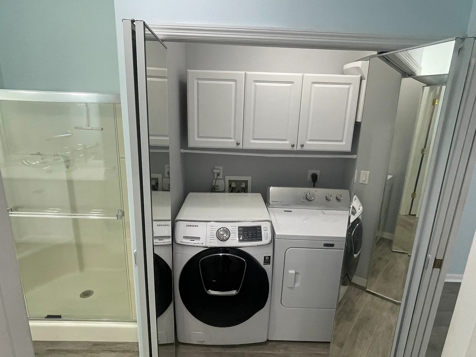2 bed, 909 sqft, $2,300 — Photo 4