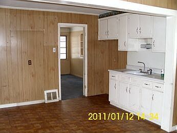 2nd image of 16520 Woodbine St
