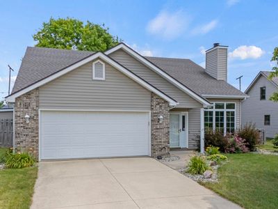 8332 Harbor Pines Pl, Fort Wayne, IN, 46825