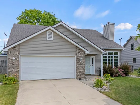 8332 Harbor Pines Pl, Fort Wayne, IN 46825
