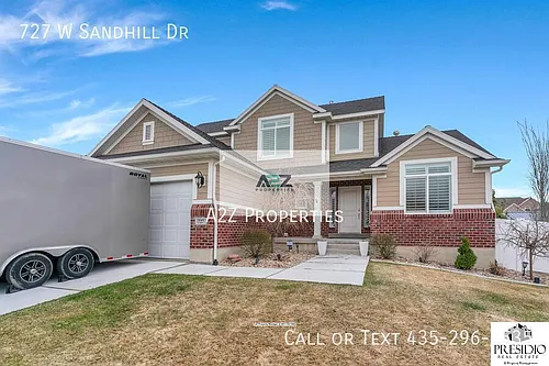 727 W Sandhill Dr Photo 1