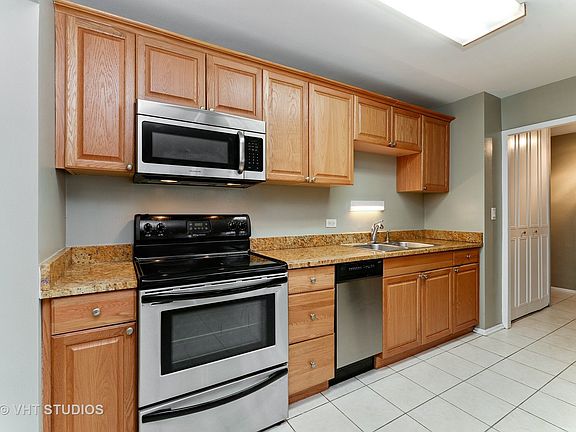 5th image of 4250 N Marine Dr APT 2227