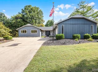 31 Santa Anita Dr, Maryville, IL