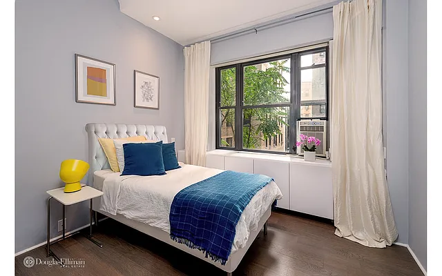 Sold by Douglas Elliman | media 16