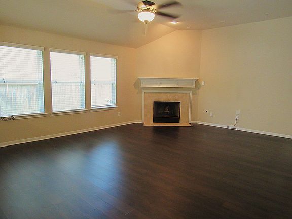 5th image of 17039 Tallgrass Prairie Ln