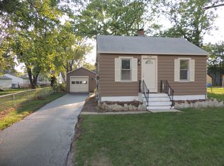 260 Beckwith St, Aurora, IL 60505