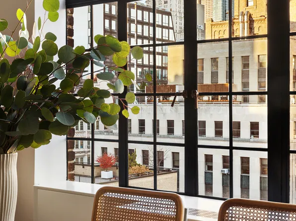 44 Gramercy Park North image 5 of 10