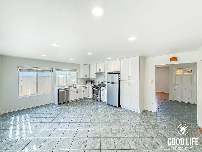 10243 Keoki St — Photo 4