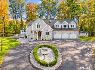 367 Cedarwood Dr, Orange, CT 06477