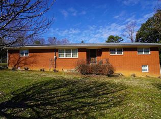 3241 Proffitt Heights Cir, Dandridge, TN 37725