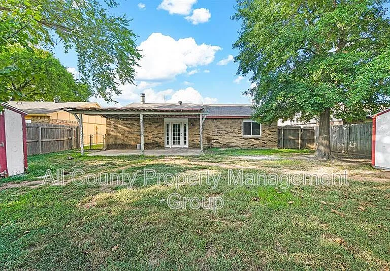 1305 Clark Trl — Photo 15