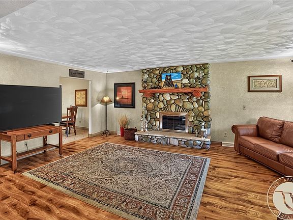 5th image of 2315 Hoover Ave