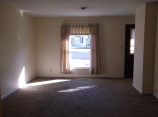 1020 16th Pl, Camanche, IA 52730