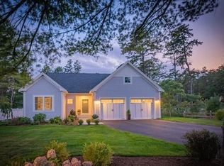 8 Waterlily Dr, Plymouth, MA 02360