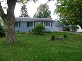 312 W Hurlbut St, Charlevoix, MI 49720