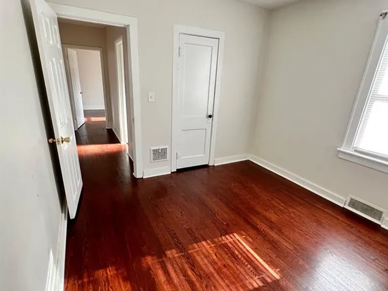 23231 Park St — Photo 24