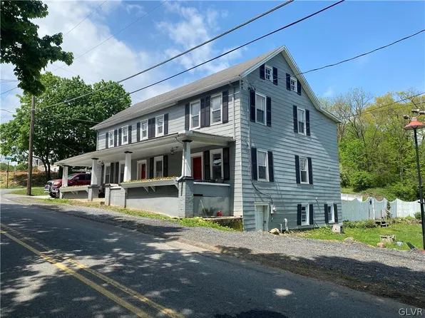 5055 Memorial Rd, Schnecksville, PA 18078