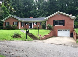 25 Tynes Ln, Huntington, WV 25705