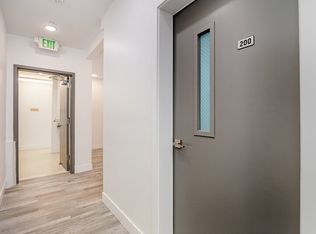 1709 Harbor Ave SW #200, Seattle, WA 98126