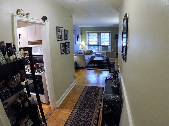 3rd image of 4836 44th St #2D