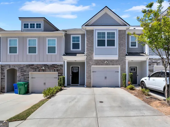 1880 Plainsboro Dr, Lithonia, GA 30058