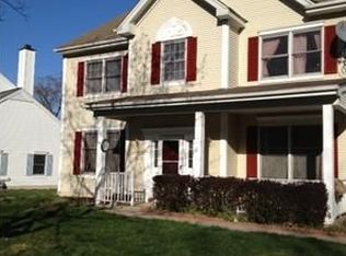 146 Providence Blvd, Kendall Park, NJ 08824