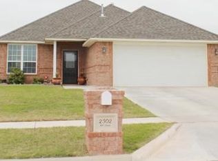 2302 SW 44th St, Lawton, OK 73505