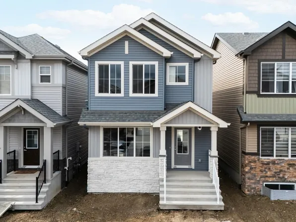 1227 16th Ave NW, Edmonton, AB T6T 2N7