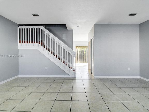 5th image of 1516 SE 31st Ct #1516