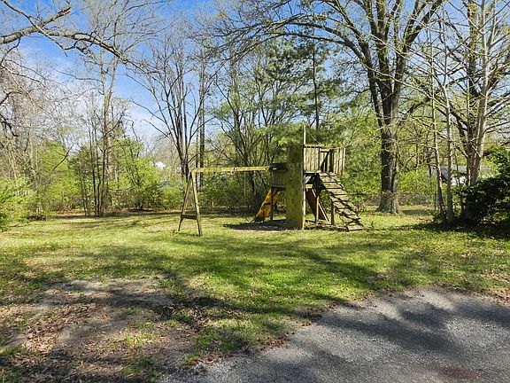 4th image of 146 Boonville Rd