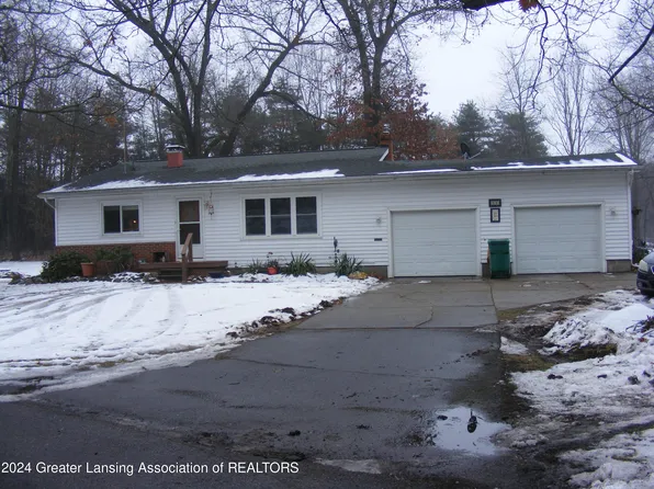 911 Raeburn Rd, Eaton Rapids, MI 48827
