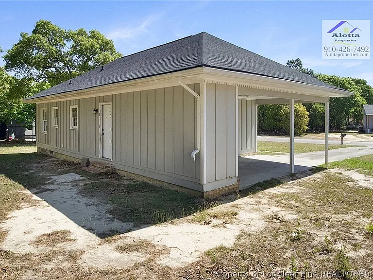 818 Grambling Ct — Photo 24