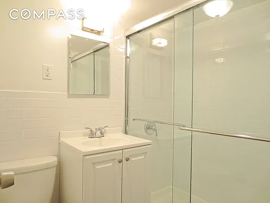 Rented by Compass | media 23