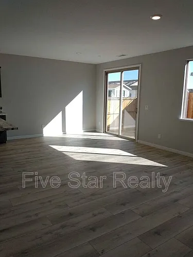 5673 Mericrest Way Photo 1 5673 Mericrest Way Photo 1