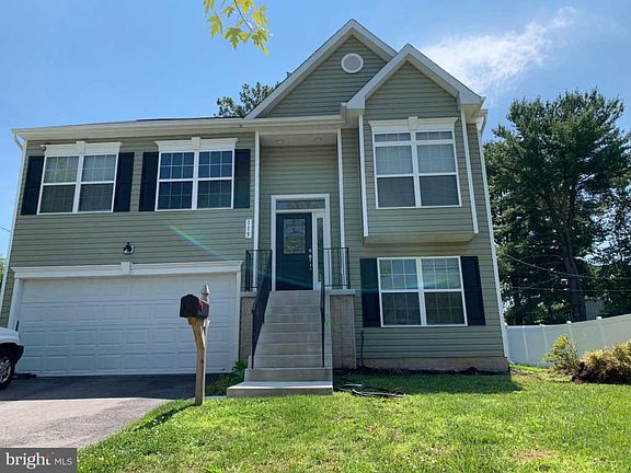 2nd image of 115 N Meadow Dr
