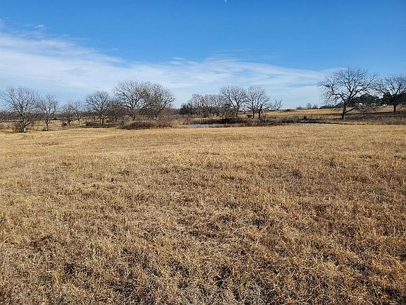 4th image of 374050 Us Highway 56