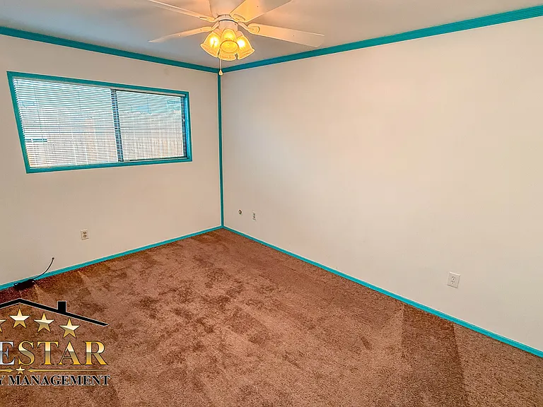 2446 Hasti Acres Dr — Photo 20