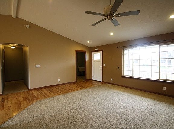 4th image of 1411 W Tualatin Dr