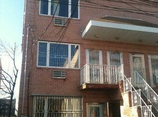 5950 160th St, Fresh Meadows, NY 11365