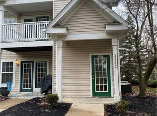 22537 Lenox Dr #521, Fairview Park, OH 44126