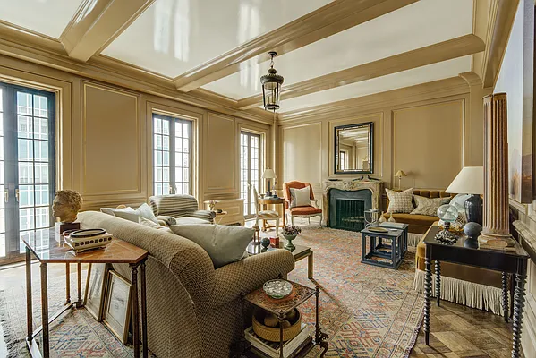 Sold by Compass | media 7