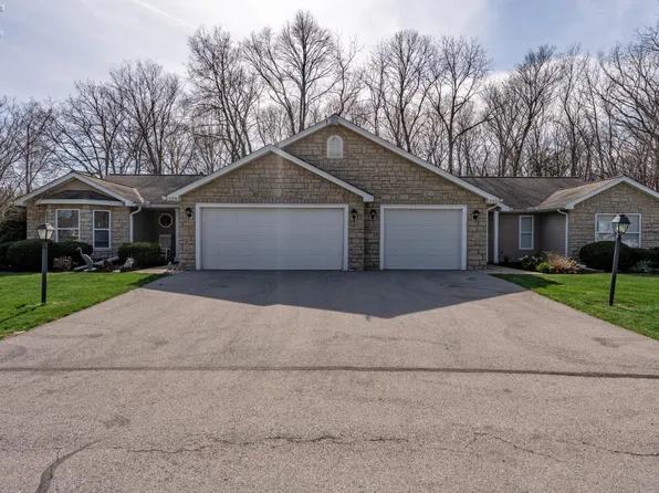 590 N Vineyard Cir, Port Clinton, OH 43452