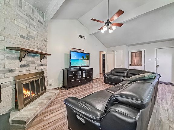 5th image of 3930 Mill Rock Cir