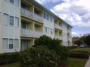 Edgewood Place — Photo 1